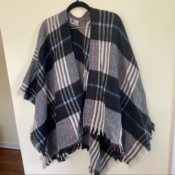 Plaid Shawl Wrap - Picture 3 of 4